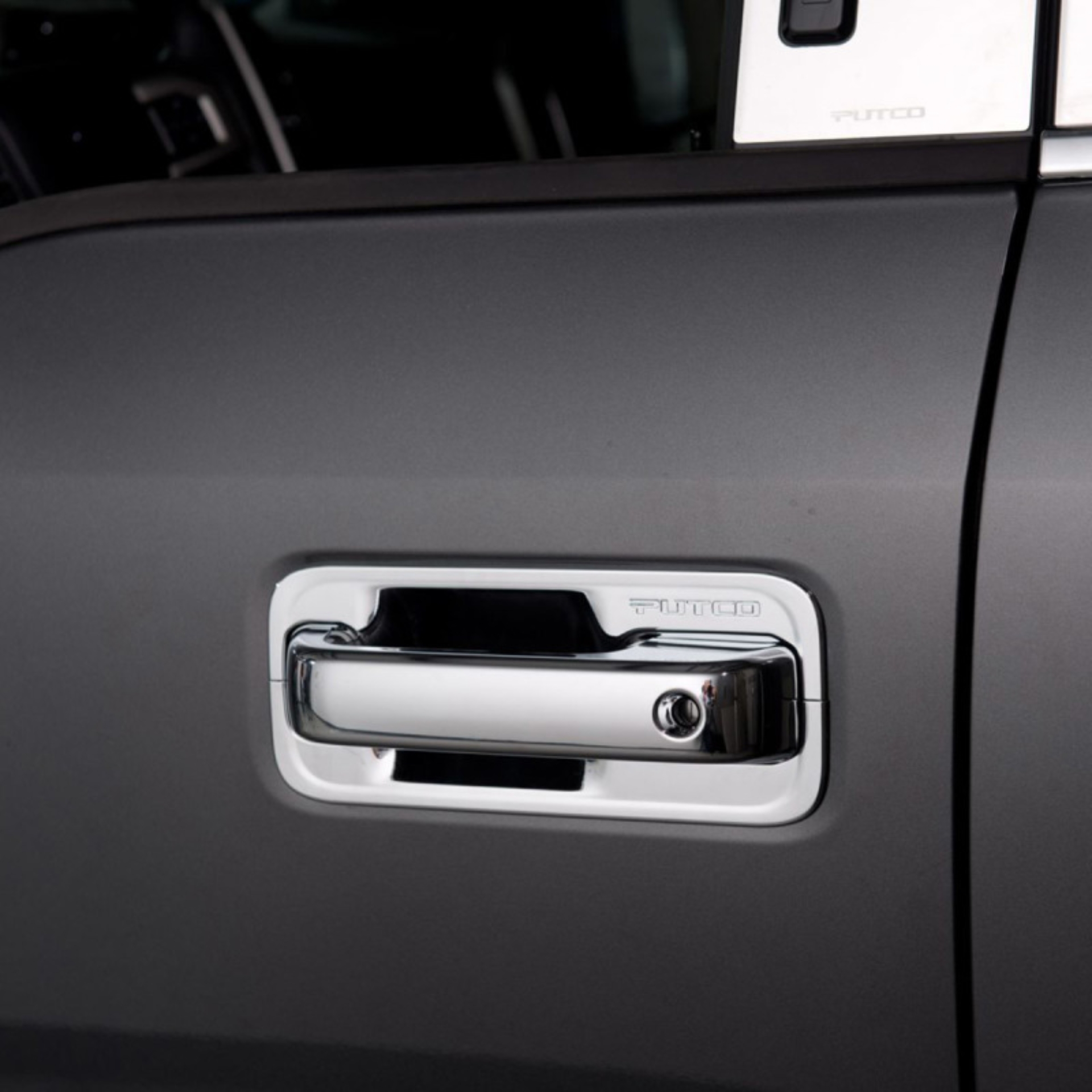 Picture of Putco 02-06 Cadillac Escalade/EXT/ESV/Platinum 4DR Outer Ring (w/ Pass. Keyhole) Door Handle Covers
