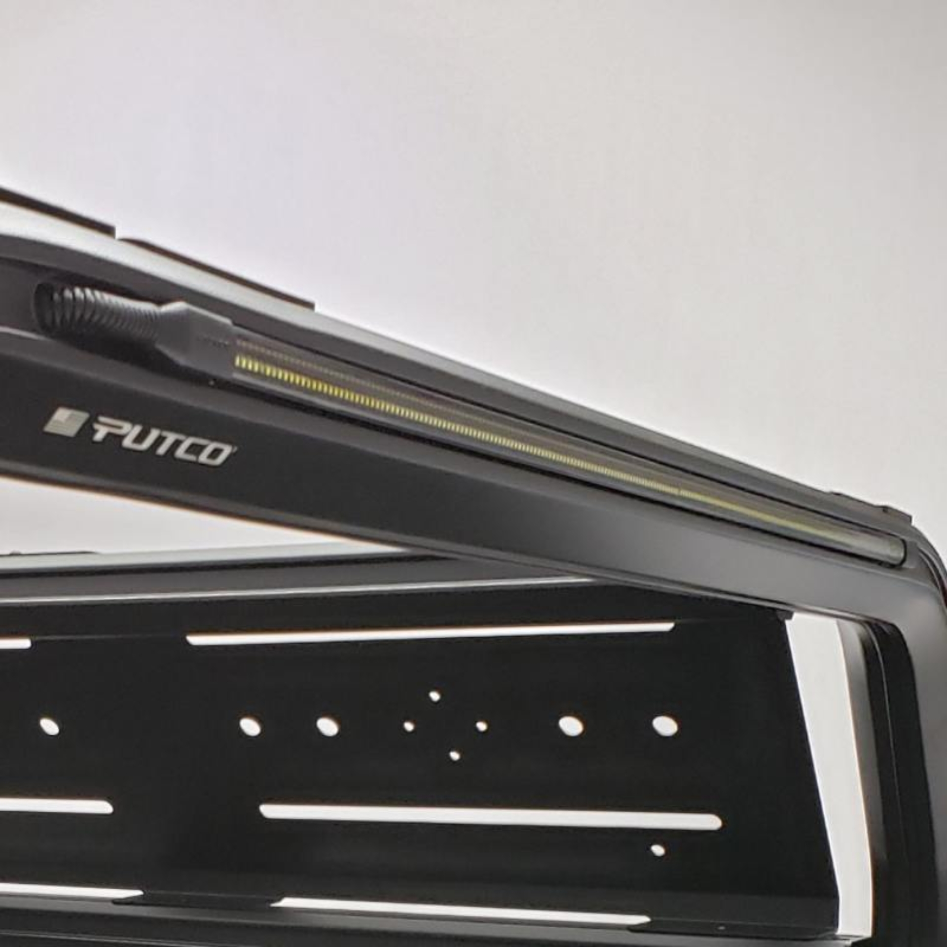 Picture of Putco 36in Red Venture TEC Rack Blade LED Light Bar w/ Extended Harness - High Mount Bracket Light