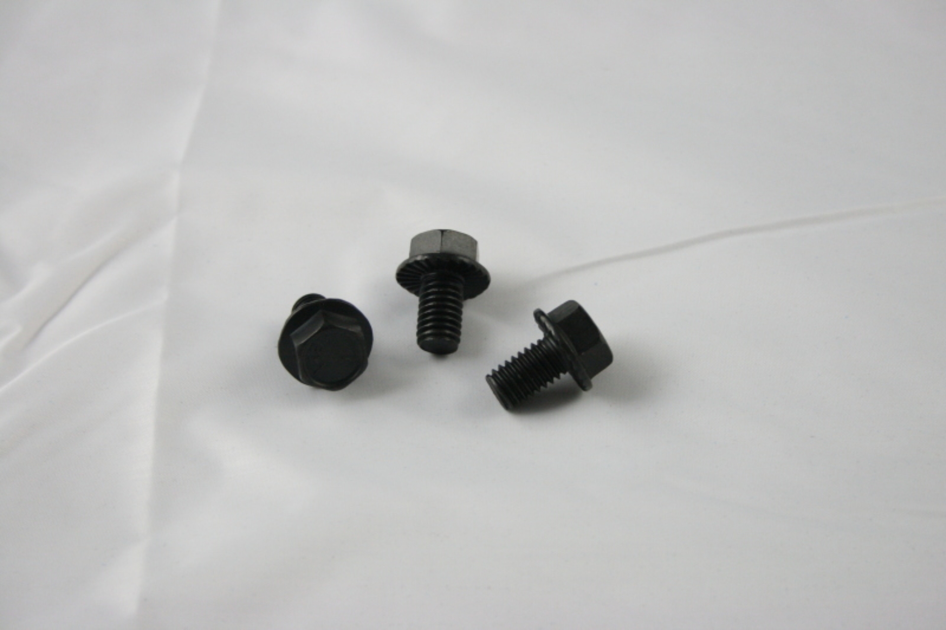 Picture of Moroso TH350/TH400 Torque Converter Bolts - 3/8in-16 x 5/8in - 3 Pack