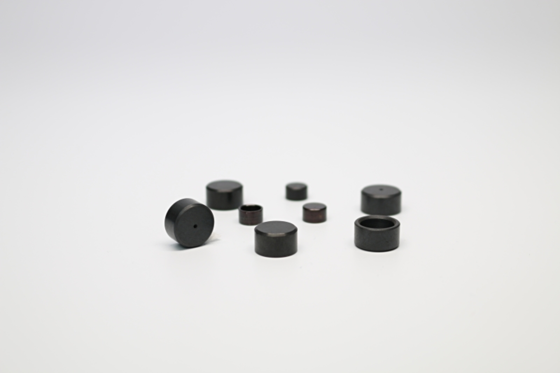 Picture of Ferrea 3/8 Std Lash Caps - Single (Drop Ship Only)