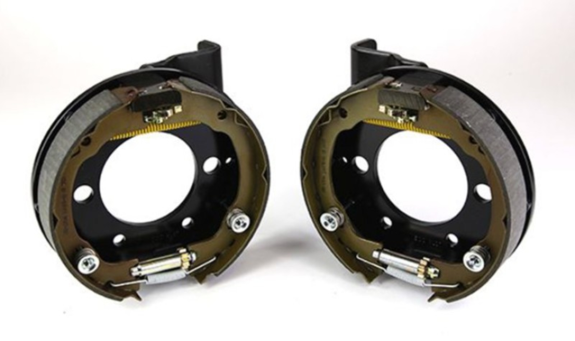 Picture of Wilwood Brackets (2) - Disc/Drum 2005+ Mustang 8.8in Offset (Less Caliper Brackets)