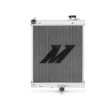 Picture of Mishimoto 03-07 Mitsubishi Lancer Evo 7/8/9 Half-Size Performance Aluminum Radiator