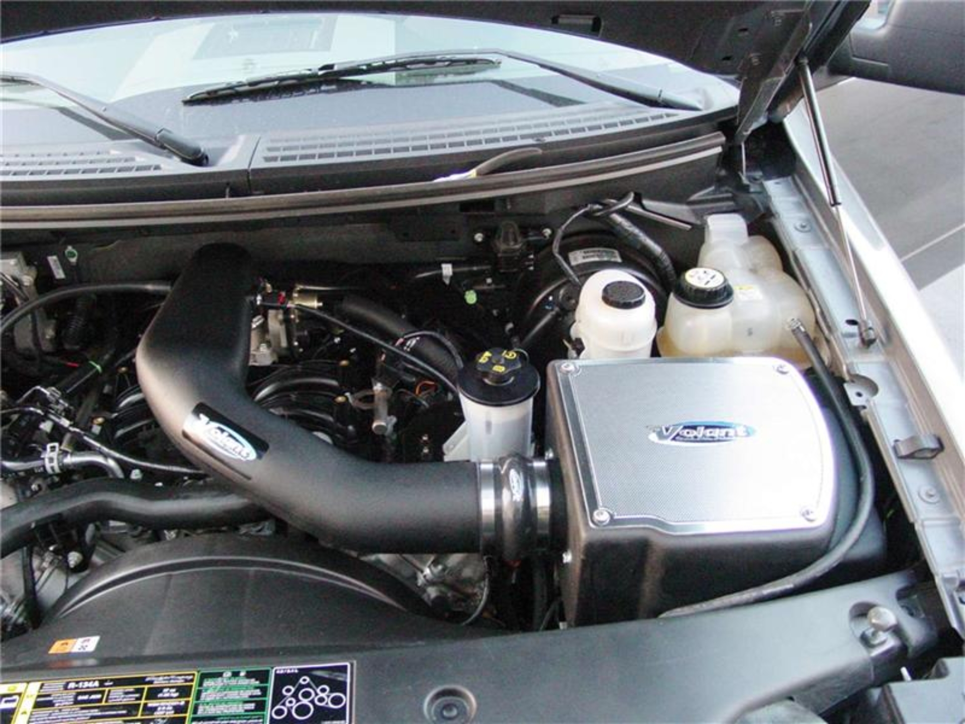 Picture of Volant VOL Closed Pro5 Air Intake Cold Air Intakes - 19754