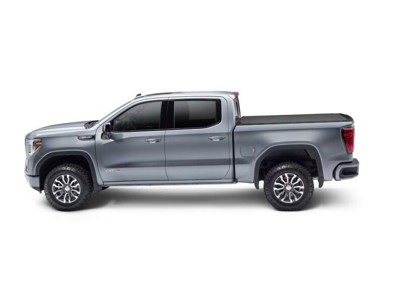 Picture of BAK 20-21 Chevy Silverado/GM Sierra HD 2500/3500 Revolver X4s 6.10ft Bed Cover