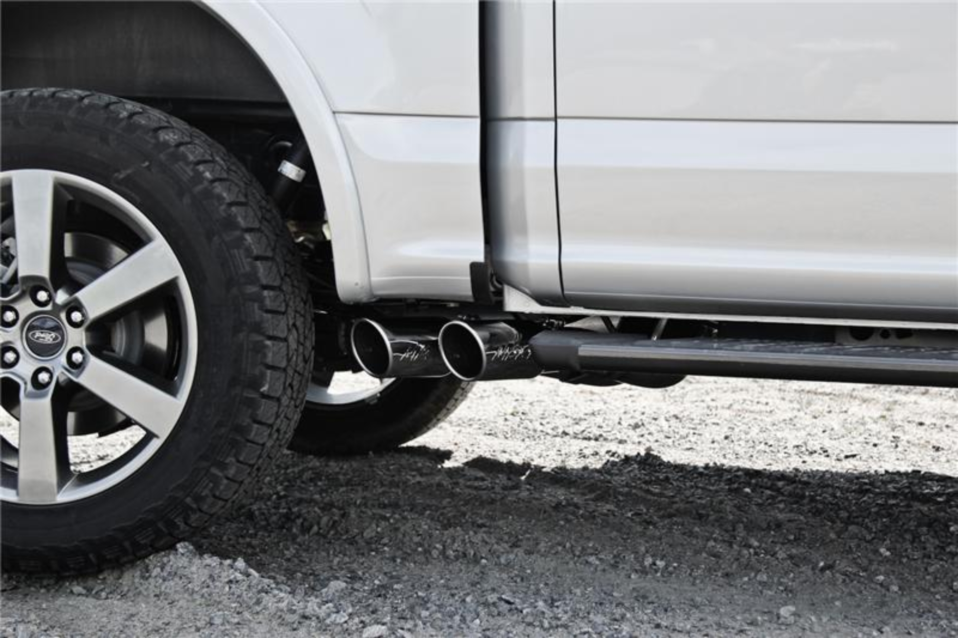 Picture of MBRP 15-16 Ford F-150 2.7L/3.5L/5.0L 3in Cat Back Single Side Pre-Axle Dual Exit ALU