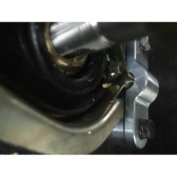 Picture of BLOX 2-Piece Billet Aluminum Solid Shifter Bushing 88-00 Civic/CRX 90-01 Integra