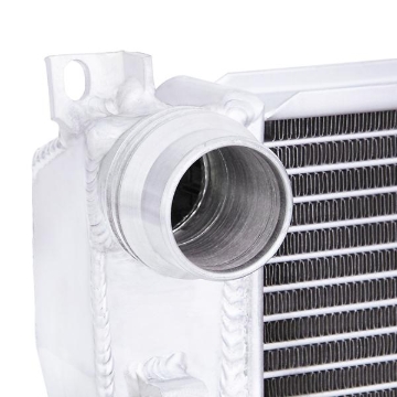 Picture of Mishimoto 99-06 BMW 323i/323i/328i/330i w/ Auto Transmission Performance Aluminum Radiator