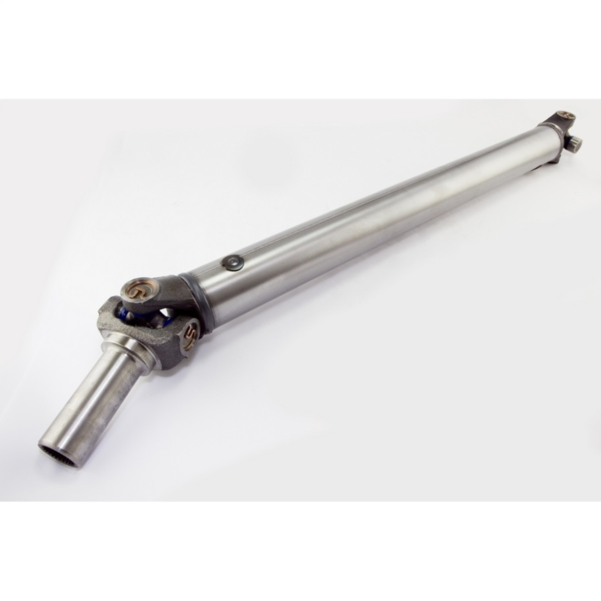 Picture of Omix Rear Driveshaft- 87-96 Jeep Cherokee (XJ)