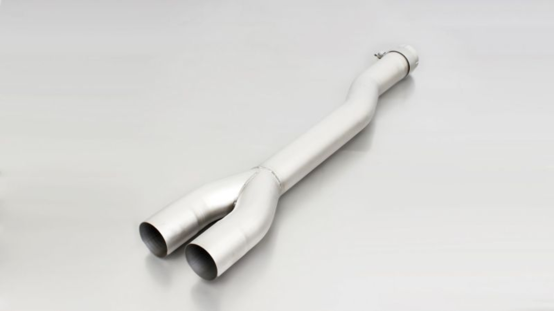 Picture of Remus 2015 Ford Mustang Coupe/Cabrio 2.3L Ecoboost Non-Resonated Front Section Pipe