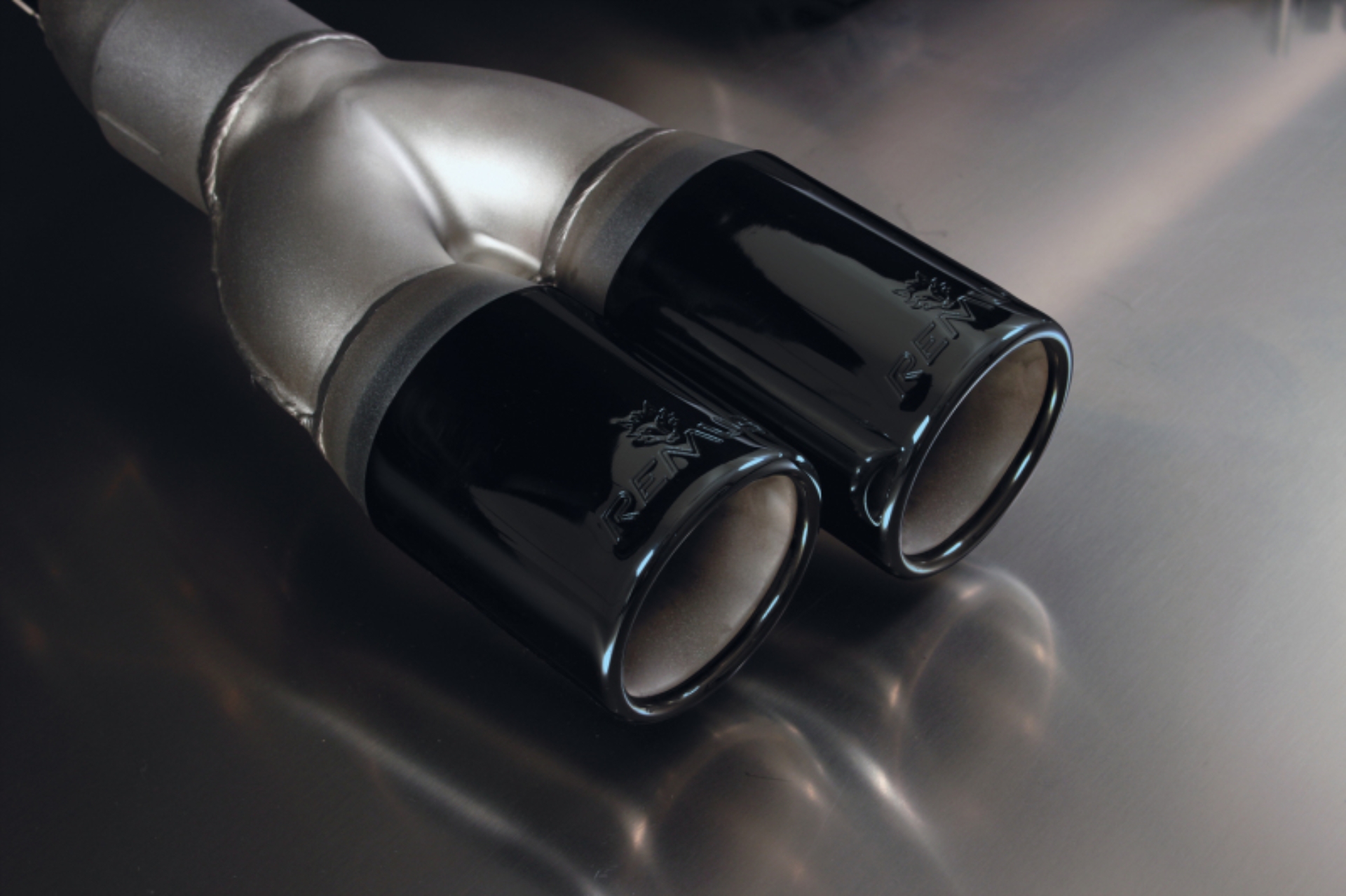 Picture of Remus 2012 BMW 3 Series F30/F31 2.0L (N20B20B) 76mm Black Chrome Tail Pipe Set