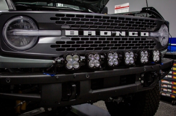Picture of Baja Designs 2021+ Ford Bronco 6 XL Linkable Light Bar Kit Plastic Bumper Mount