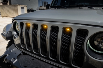 Picture of Oracle Pre-Runner Style LED Grille Kit for Jeep Wrangler JL - Green