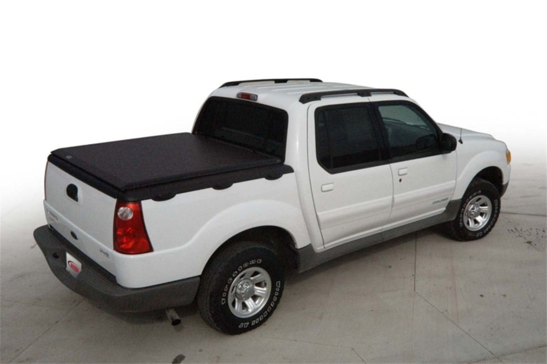 Picture of Access Original 01-06 Ford Explorer Sport Trac (4 Dr) 4ft 2in Bed (Bolt On) Roll-Up Cover