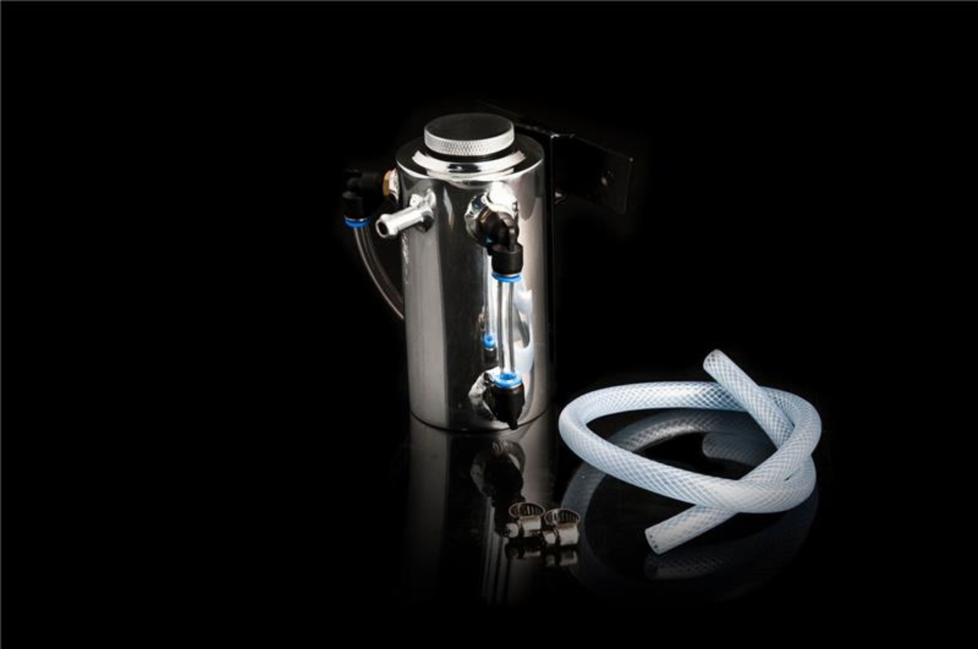 Picture of Weapon R 18 fl oz Polished Coolant Catch Can