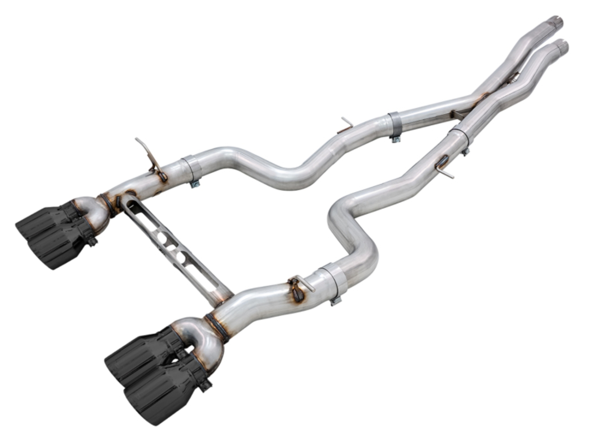 Picture of AWE Tuning BMW F8X M3/M4 Track Edition Cat-Back Exhaust - Diamond Black Tips