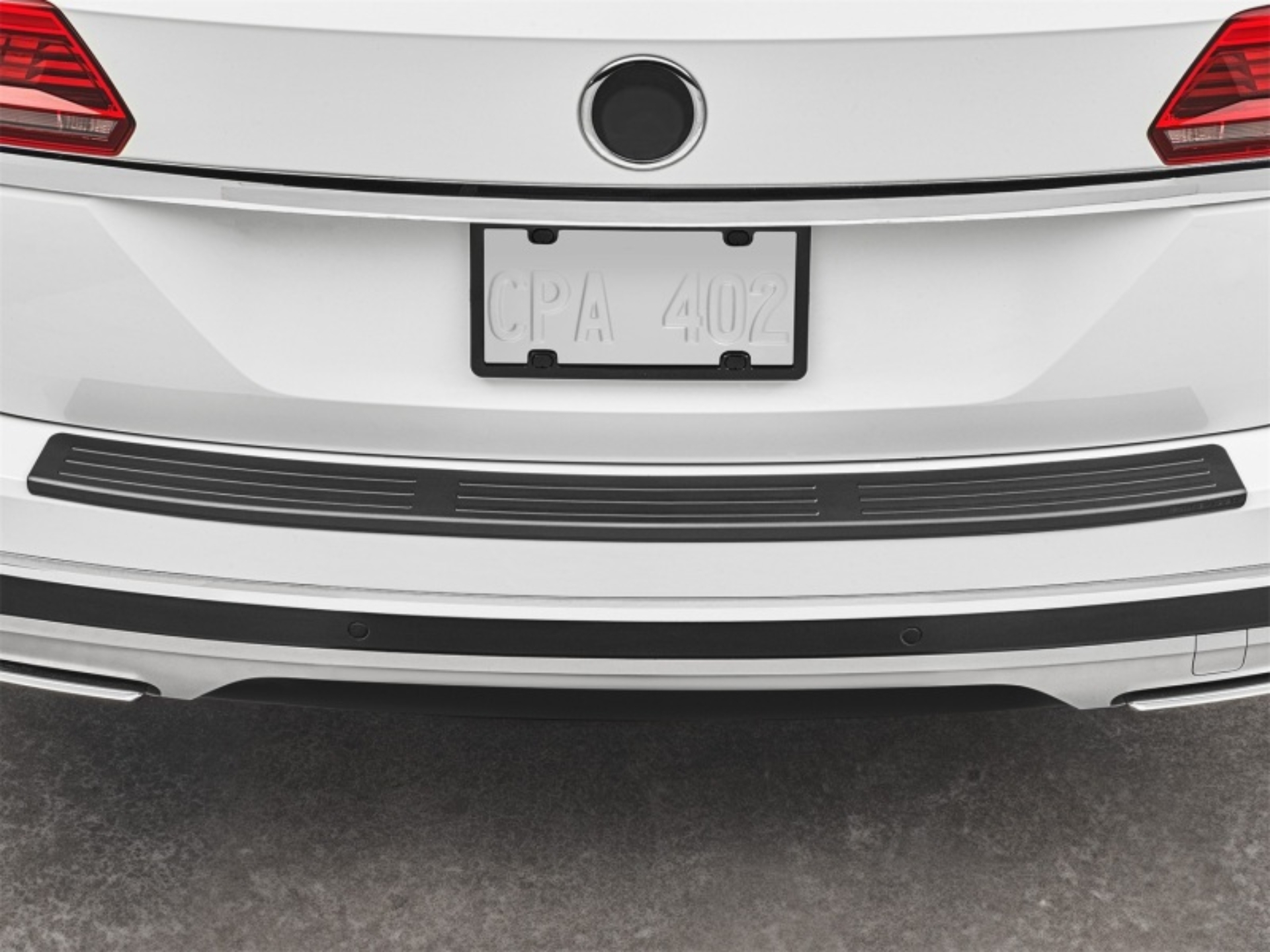 Picture of WeatherTech 2018+ Volkswagen Atlas BumperTopper - Black