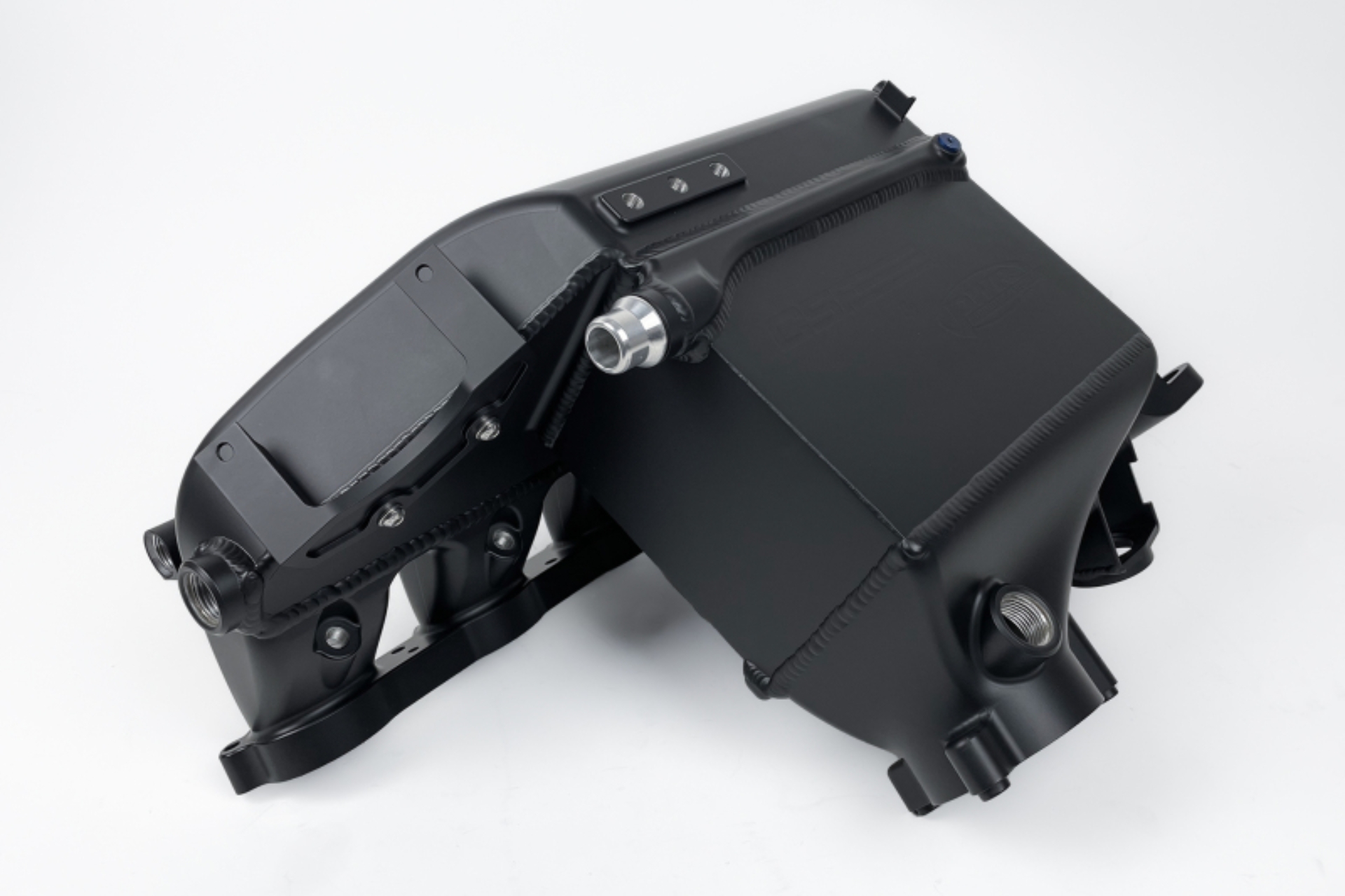 Picture of CSF BMW M2/M3/M4 S58 Comp & Non-Comp (G8X) Charge-Air Cooler Manifold - Thermal Dispersion Black