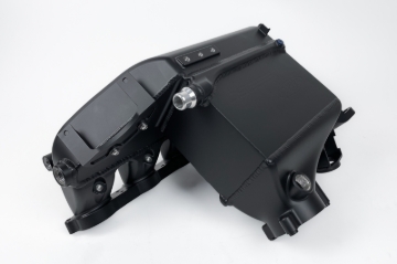 Picture of CSF BMW M2/M3/M4 S58 Comp & Non-Comp (G8X) Charge-Air Cooler Manifold - Thermal Dispersion Black