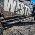 Picture of Westin 18-22 Jeep Wrangler JLU 4dr Platinum 4 Oval Nerf Step Bars - Tex. Blk