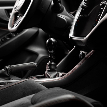 Picture of Cobb Subaru 6-Speed Weighted COBB Shift Knob - Black (Incl. Both Red + Blk Collars)