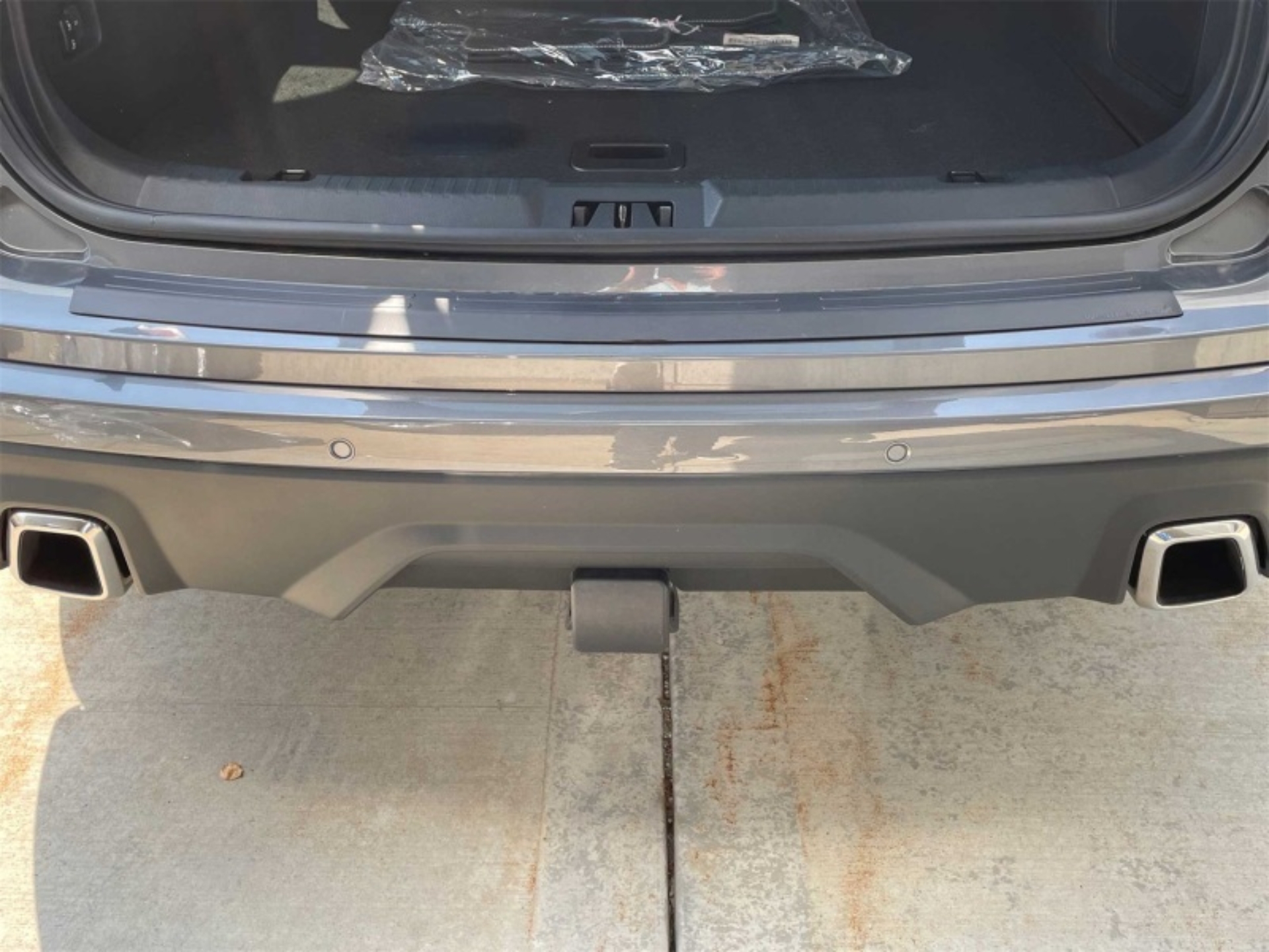 Picture of WeatherTech 19-22 Ford Edge BumperTopper - Black