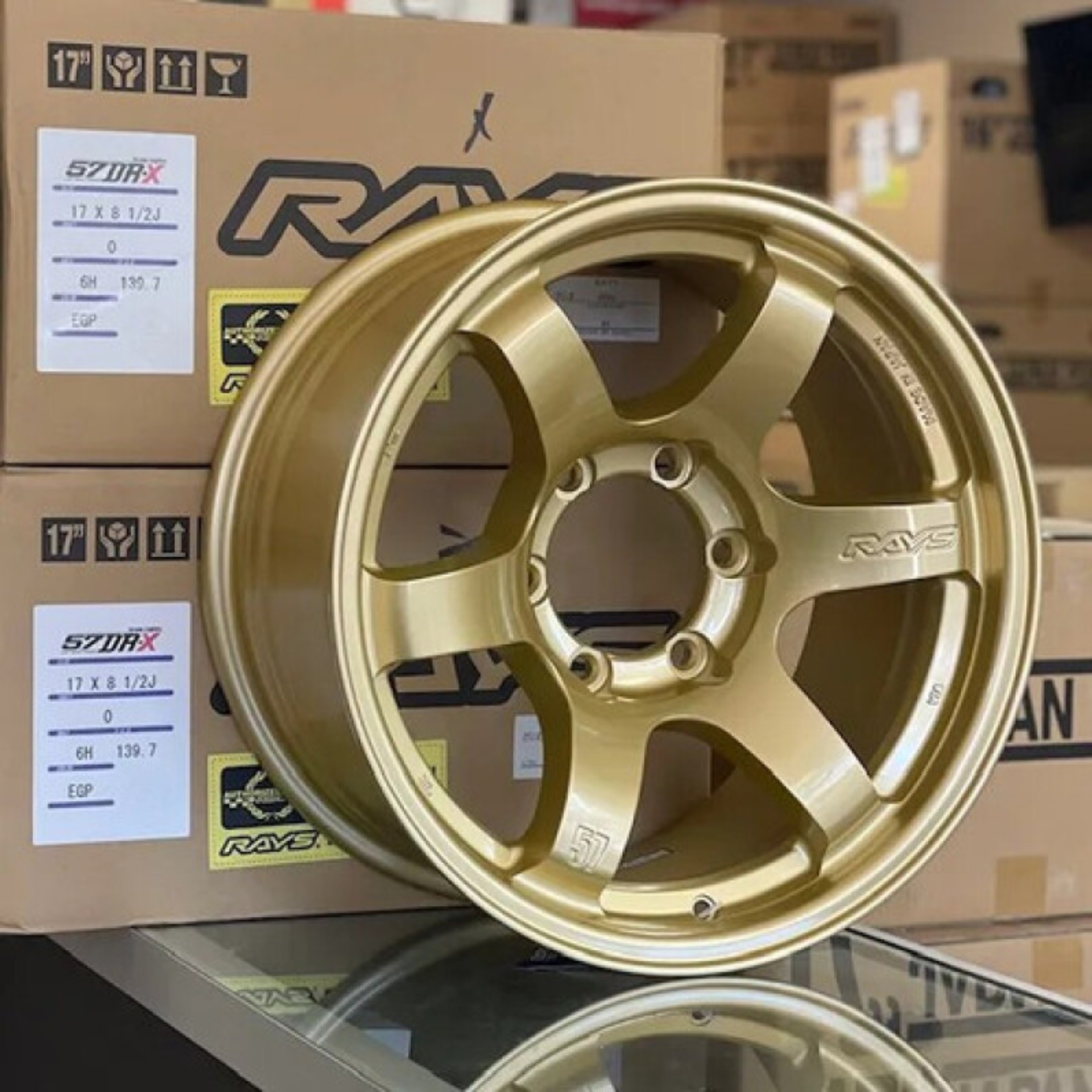 Picture of Gram Lights 57DR-X 17x8.5 +00 6x139.7 E8 Gold Wheel