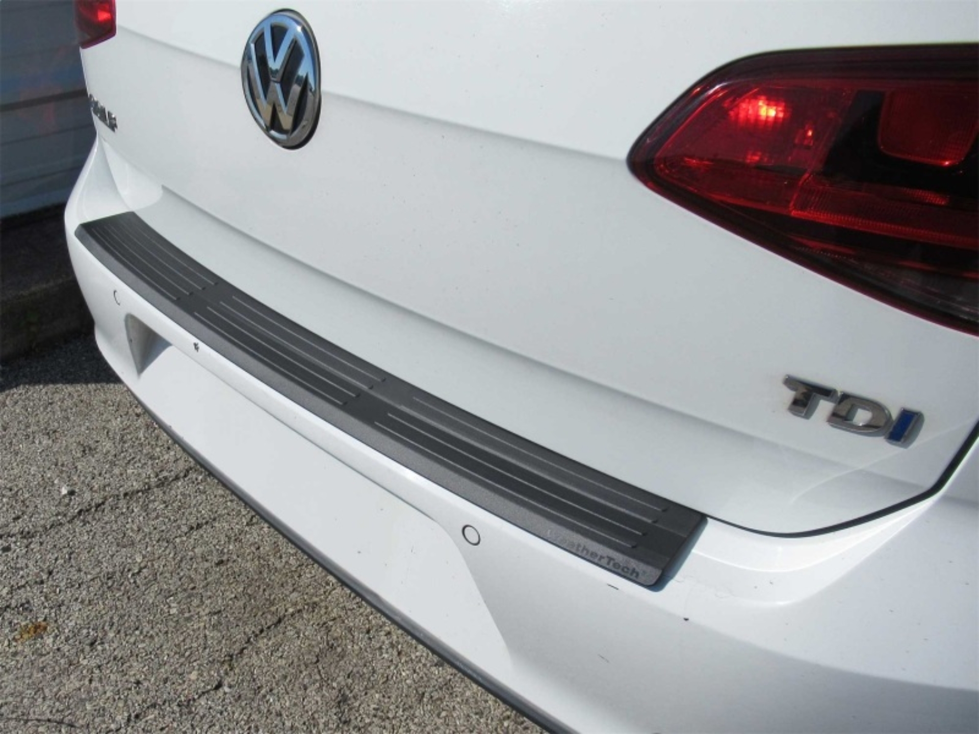 Picture of WeatherTech 15-21 Volkswagen Golf BumperTopper - Black