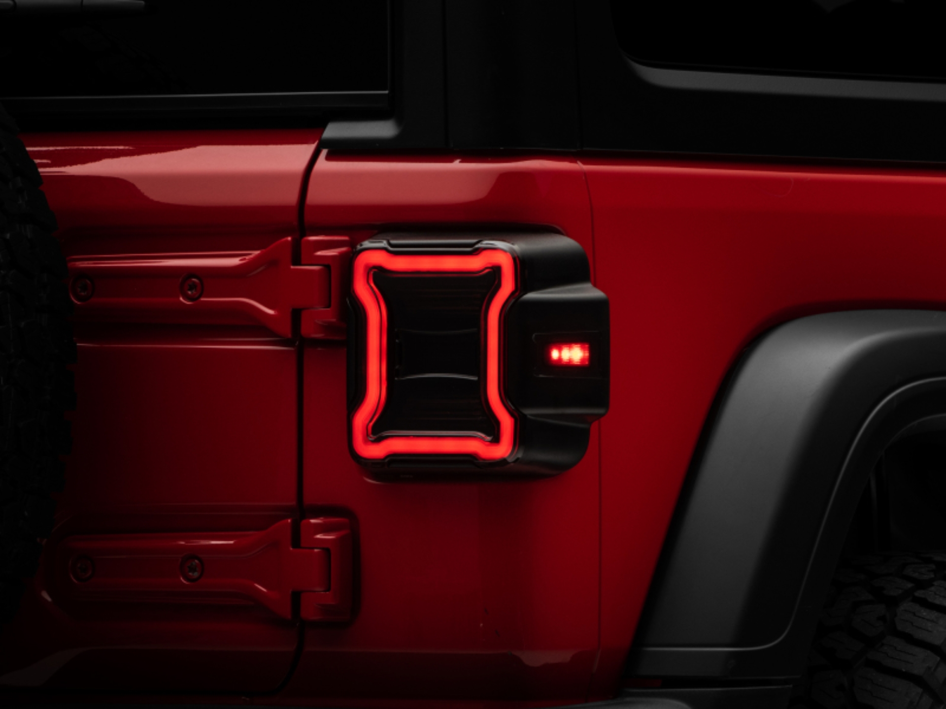Picture of Raxiom 18-22 Jeep Wrangler JL LED Tail Lights- Black Housing (Smoked Lens)