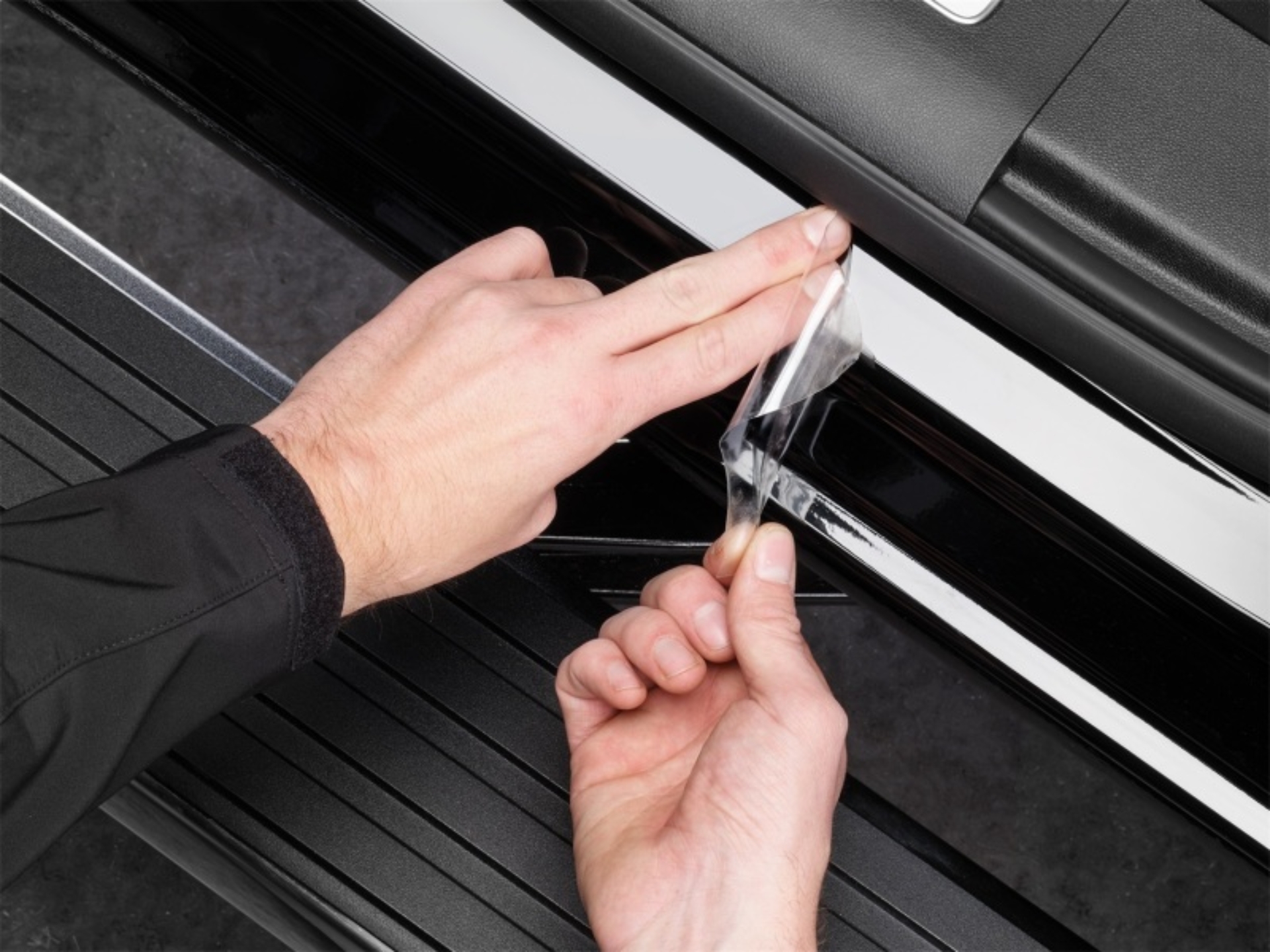 Picture of WeatherTech 2017+ Audi Q7 Scratch Protection - Transparent