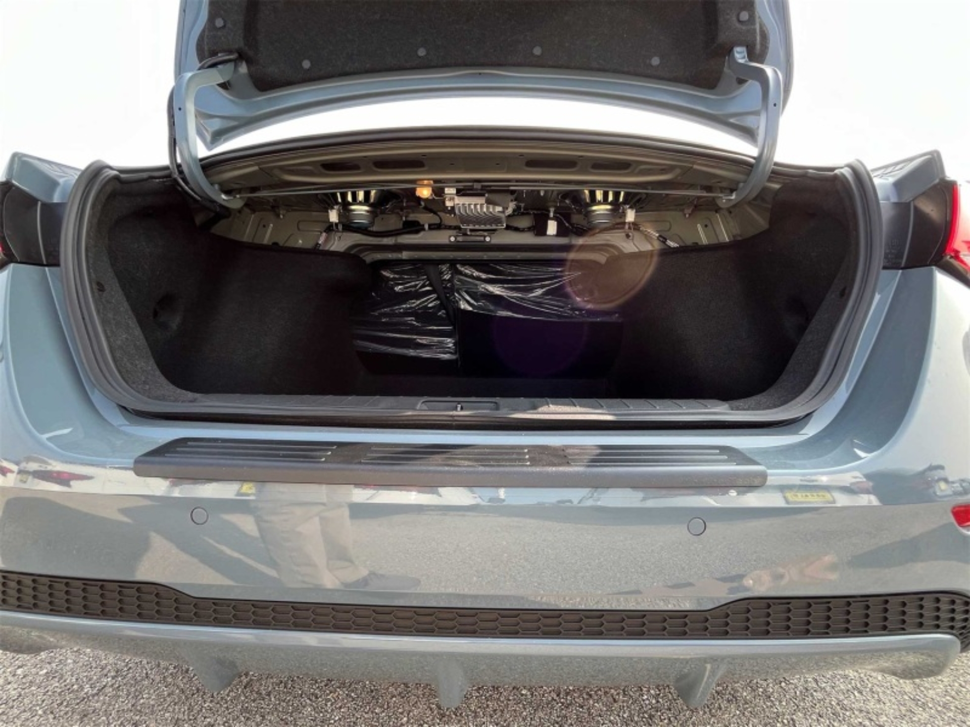 Picture of WeatherTech 20-23 Nissan Sentra BumperTopper - Black