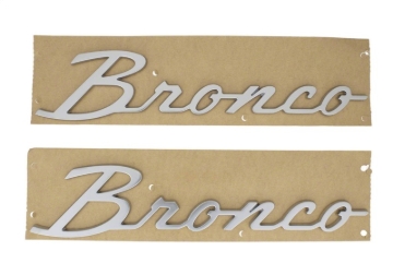 Picture of Ford Racing 21-23 Bronco Script Fender Badge - Silver