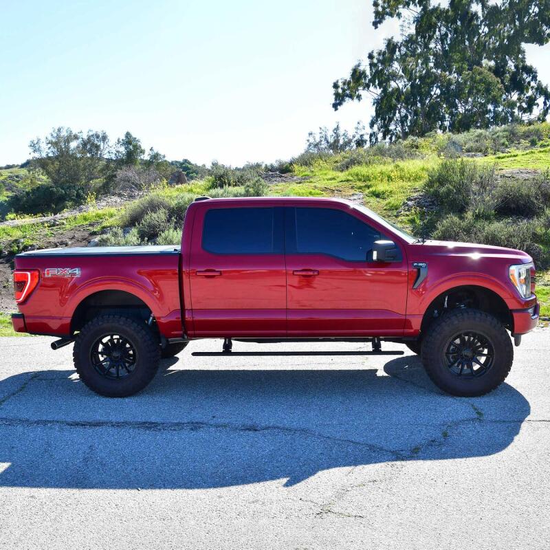 Picture of Westin 15-25 Ford F-150 SuperCrew / 17-25 F-250/350 CrewCab Pro-e Running Boards - Tex. Blk