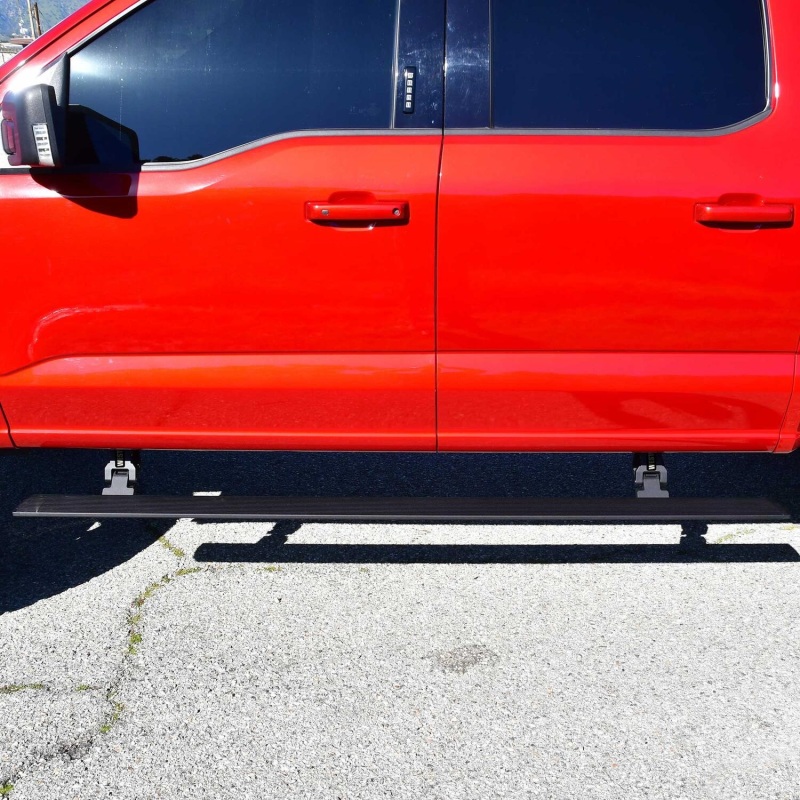 Picture of Westin 15-25 Ford F-150 SuperCrew / 17-25 F-250/350 CrewCab Pro-e Running Boards - Tex. Blk