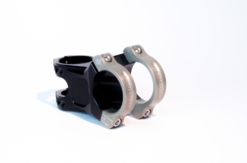Picture of Renthal Apex 35 Handlebar Clamp 60 mm.