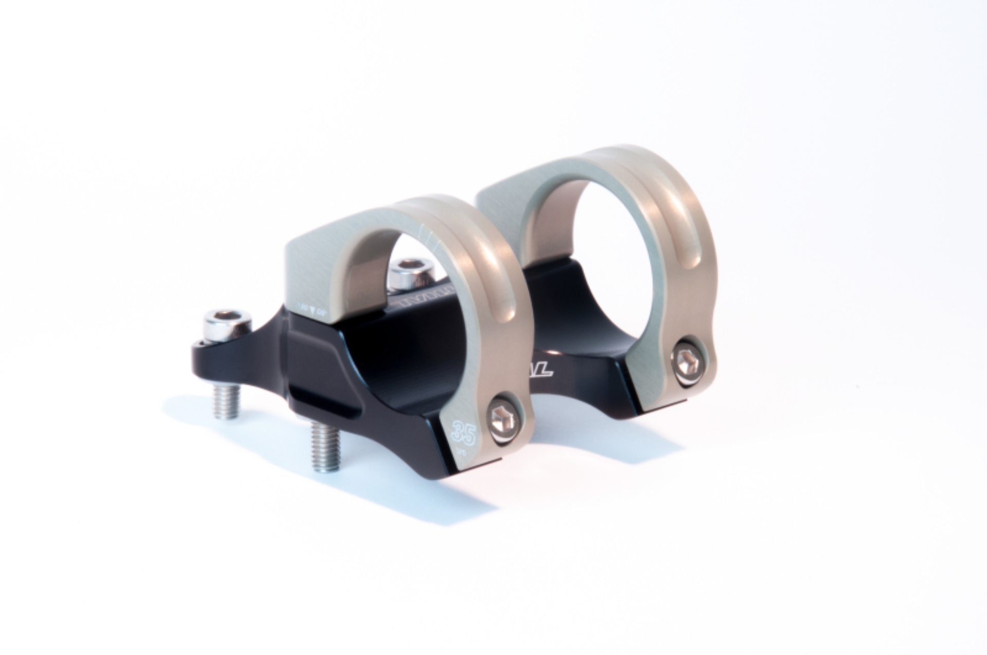 Picture of Renthal Integra 35 Handlebar Clamp 50 mm./ +10 Rise