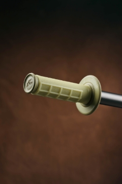 Picture of Renthal MX Dual Compound Grips 1/2 Waffle - Kevlar