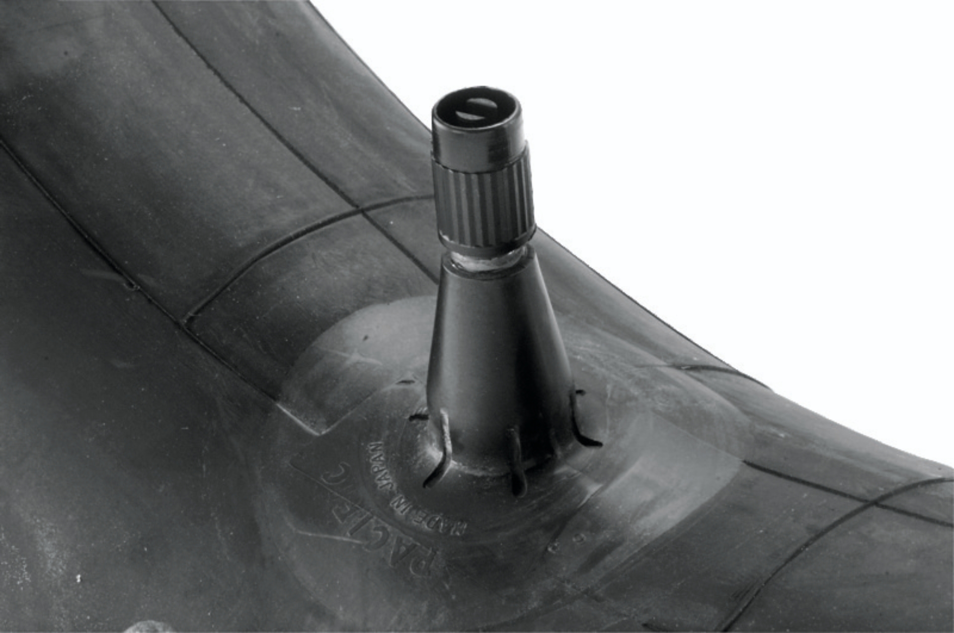 Picture of Twin Power Tube 500/510-16 TR15 Rubber Side Valve