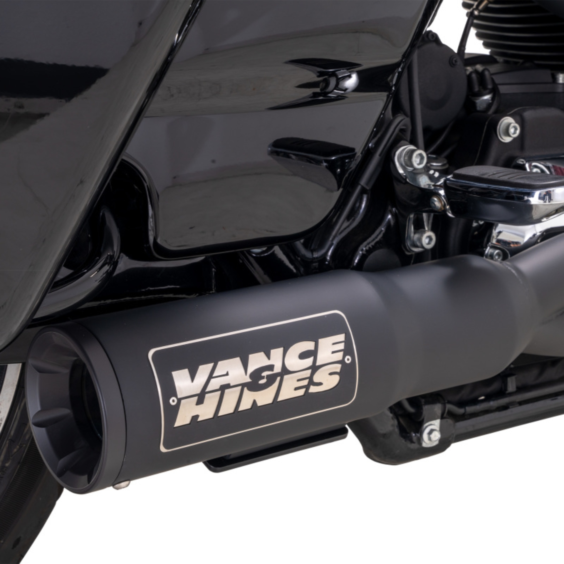 Picture of Vance & Hines HD  Touring 17-22 HO 2-1 Black Full System Exhaust