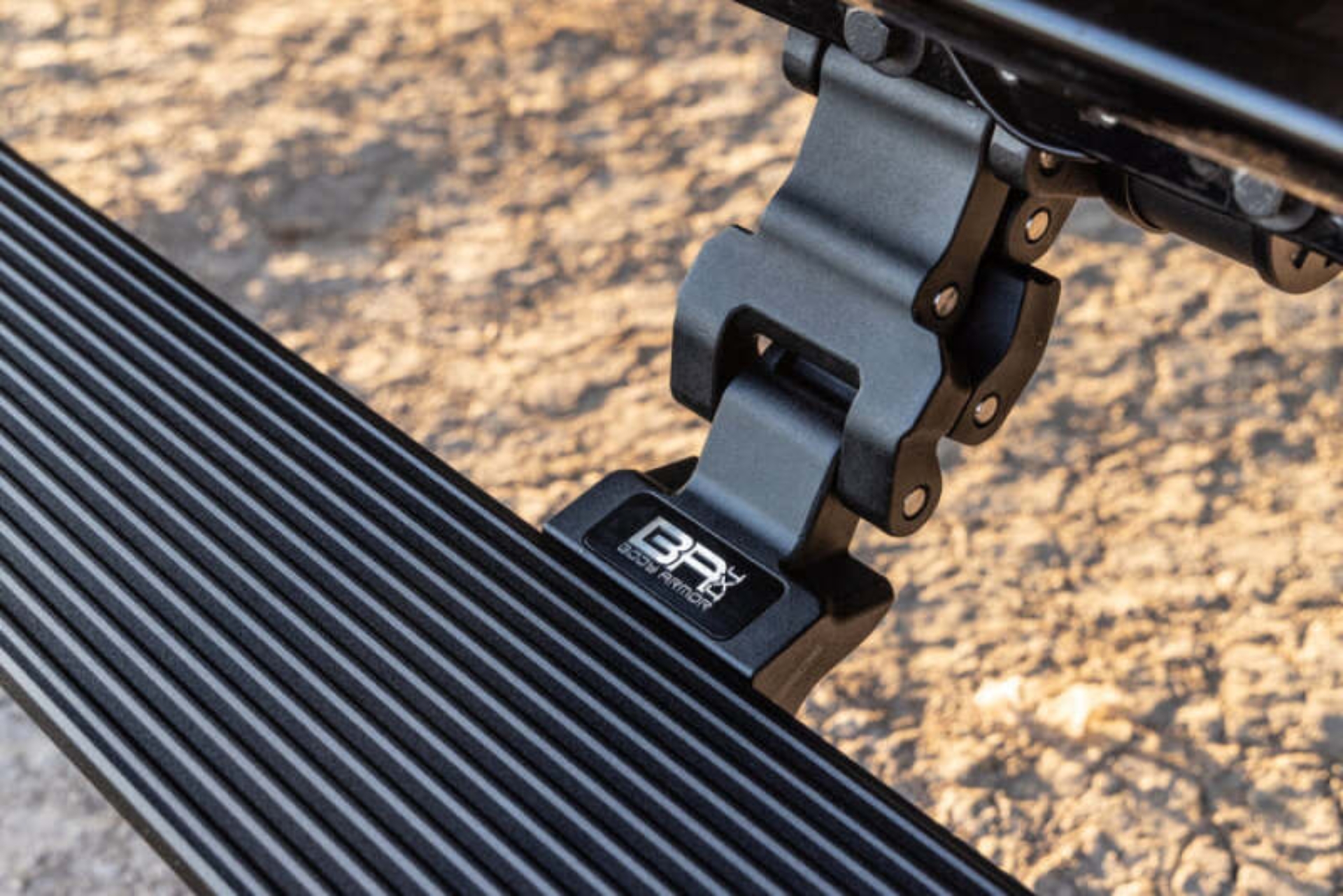 Picture of Body Armor 4x4 21-24 Ford Bronco 2DR E-Power Board Steps - Black