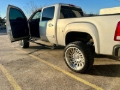Picture of Body Armor 4x4 14-18 GM Silverado/Sierra 1500/2500/3500 (Gas Only) E-Power Board Steps - Black