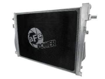 Picture of aFe 11-16 Ford F250/F350 Super Duty Power-Stroke V8 6.7L (td) BladeRunner Street Series Radiator