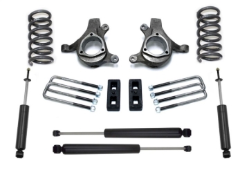 Picture of MaxTrac 99-06 GM C1500 2WD V6 5in/3in Spindle Lift Kit