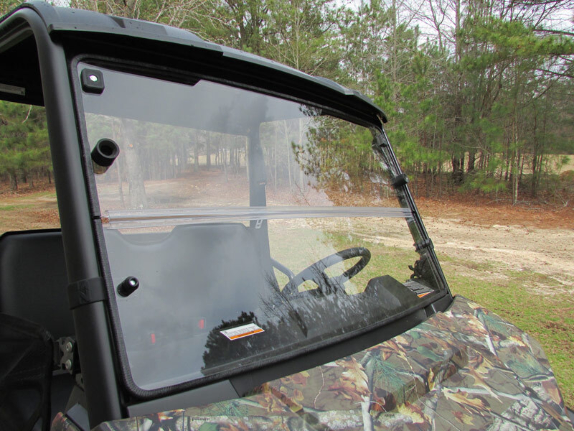 Picture of Seizmik 15-23 Polaris Ranger 500/ 570/ EV Mid-Size Windshield Versa-Fold Double-Coated