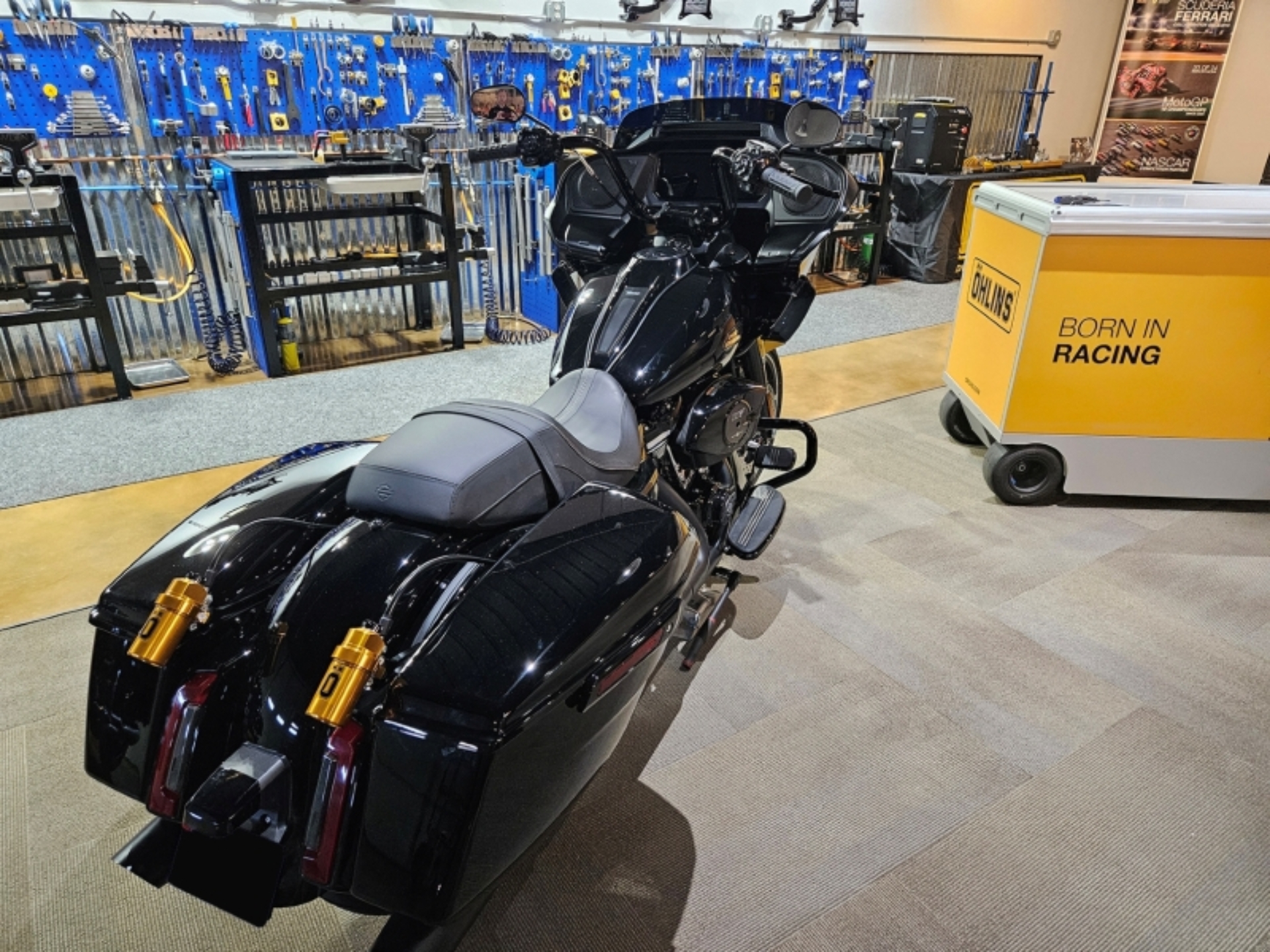 Picture of Ohlins 14-25 Harley FL Touring STX 36 Twin Blackline 12in Shocks