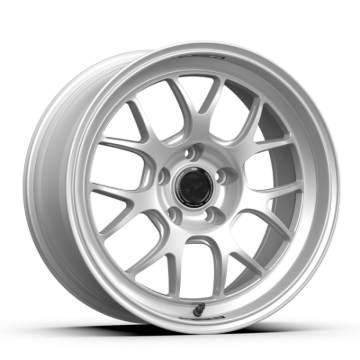 Picture of fifteen52 Apex RSR 18x9.5 5x120 22mm ET 72.56mm Center Bore Radiant Silver