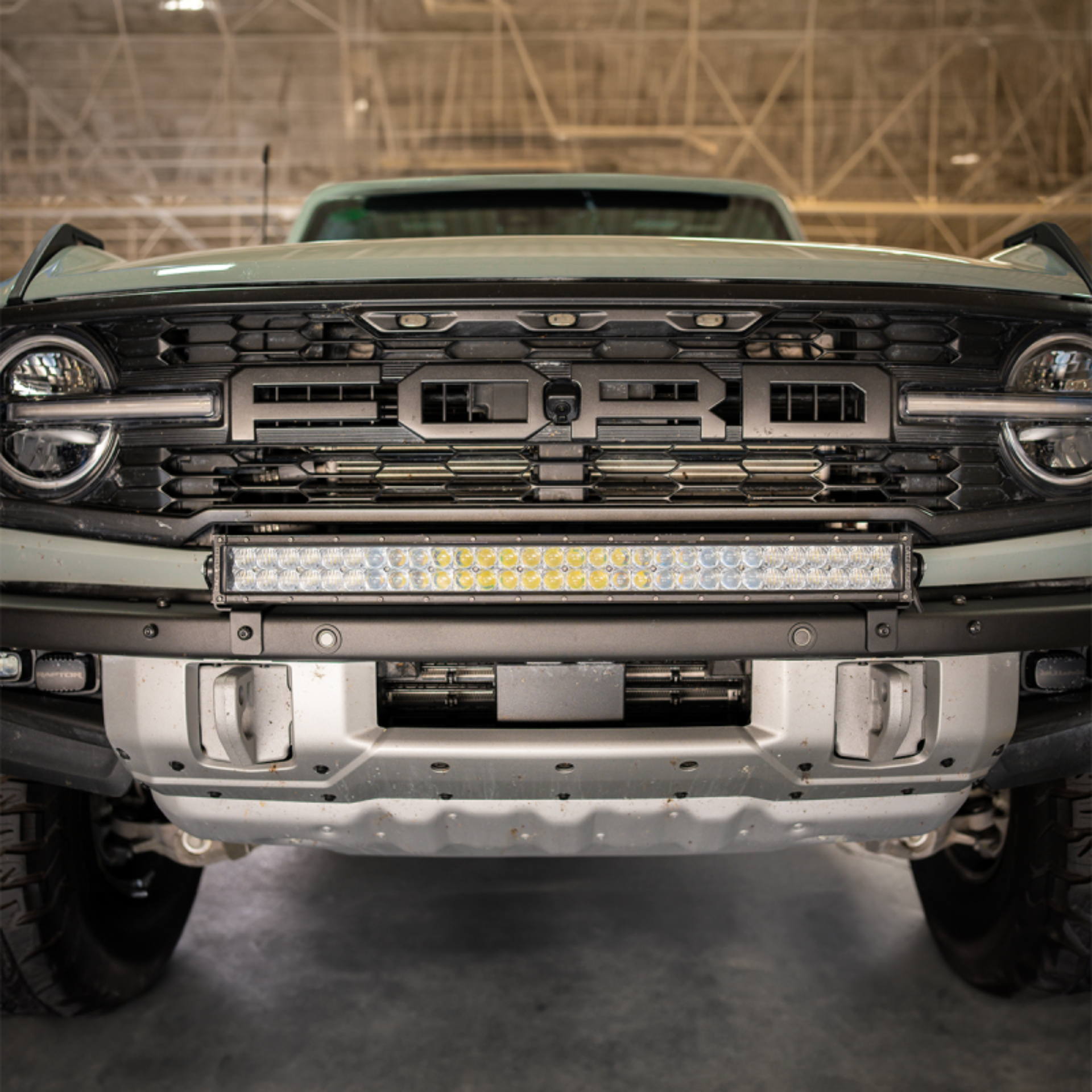 Picture of Cali Raised 2021+ Ford Raptor Bumper Light Bar Mounting Kit - 5D Optic Osram 32In DualRow Bar Combo