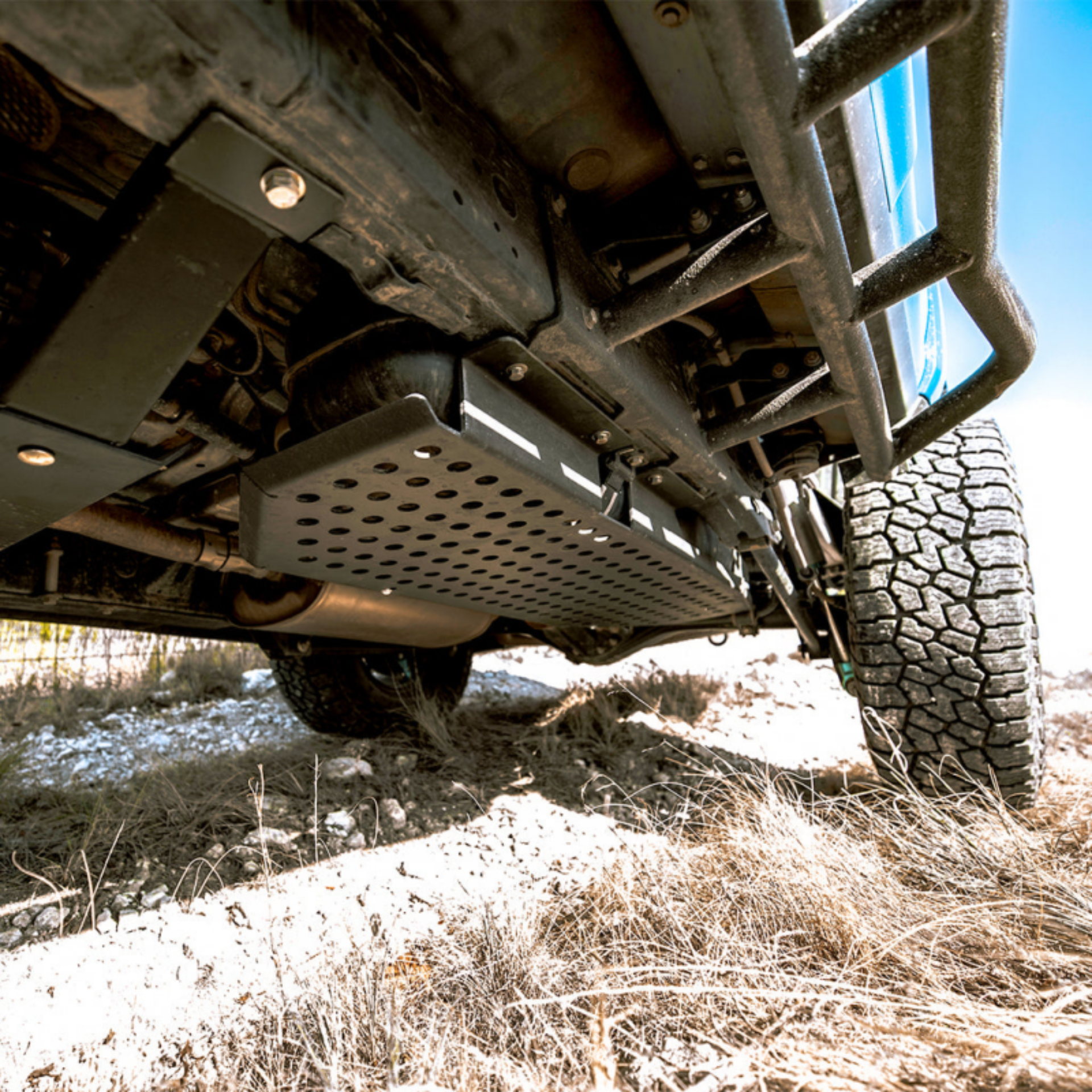 Picture of Cali Raised 17-24 4Runner Fuel Tank Skid Plate - Aluminum / Powder Coat