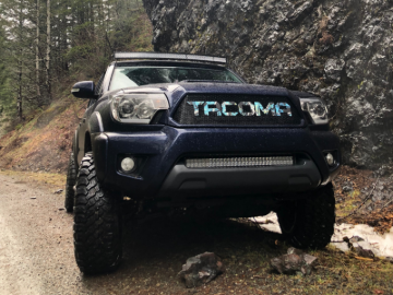 Picture of Cali Raised 05-15 Toyota Tacoma 32In Lower Bumper Flush Led Light Bar Kit - Combo No Switch