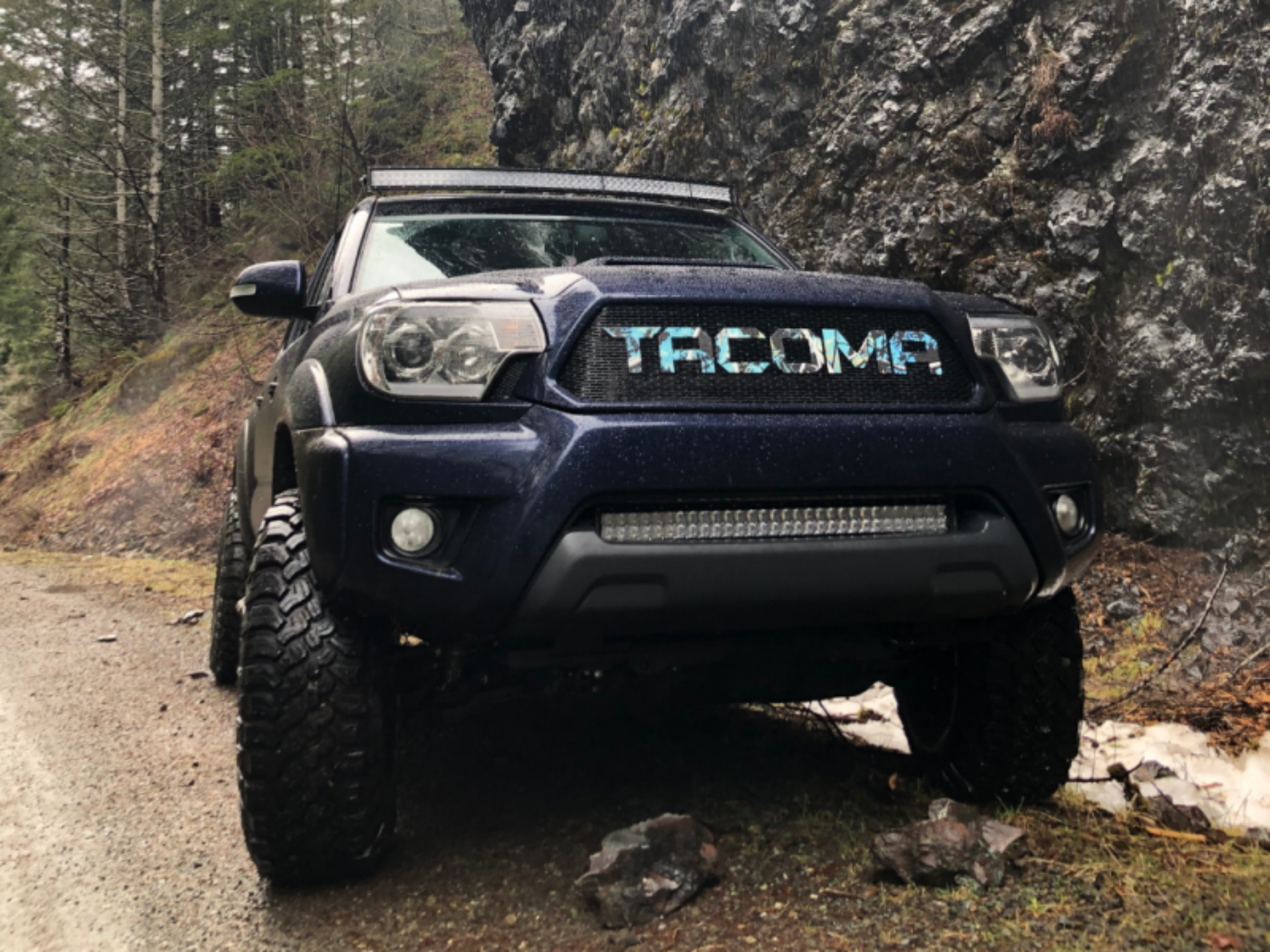 Picture of Cali Raised 05-15 Toyota Tacoma 32In Lower Bumper Flush Led Light Bar Kit - Blue Backlight - Small
