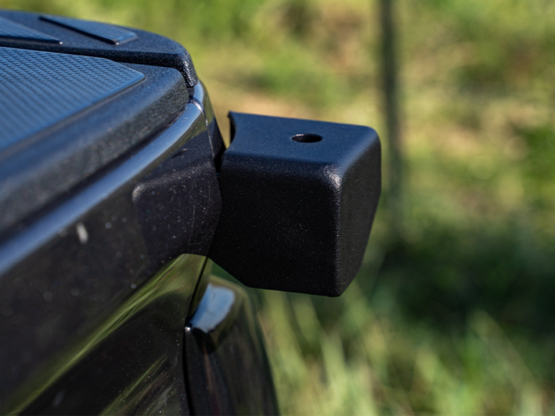 Picture of Cali Raised 05-15 Toyota Tacoma Bed Accessory Mount - Driver
